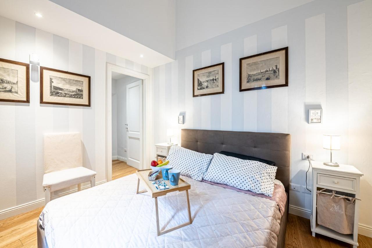 フィレンツェElegante Casa Ai Piedi Di Piazzale Michelangeloアパートメント エクステリア 写真