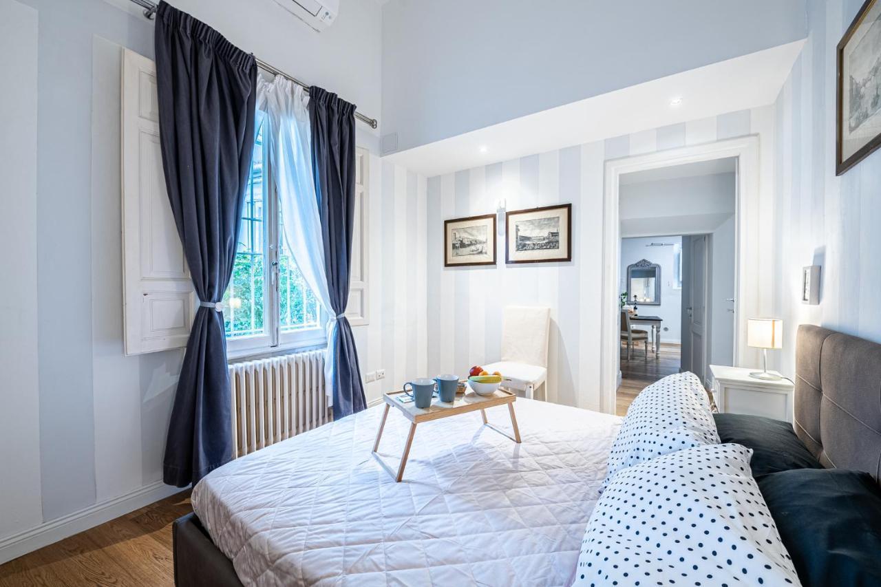 フィレンツェElegante Casa Ai Piedi Di Piazzale Michelangeloアパートメント エクステリア 写真